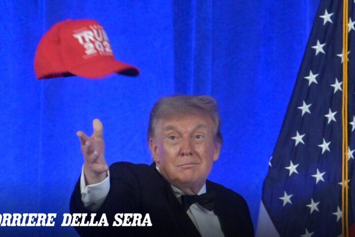 Insulti ai giornalisti e battuta sul 2028: Trump annuncia la sua “ricandidatura”>