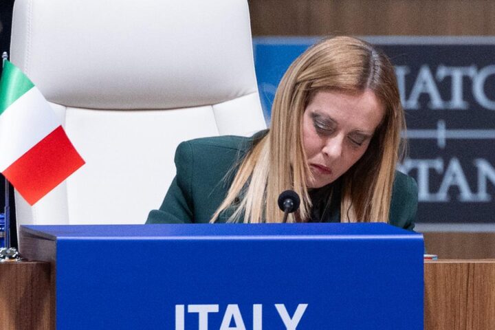 Italia mantiene la propria posizione nonostante le tensioni tra Stati Uniti e Russia