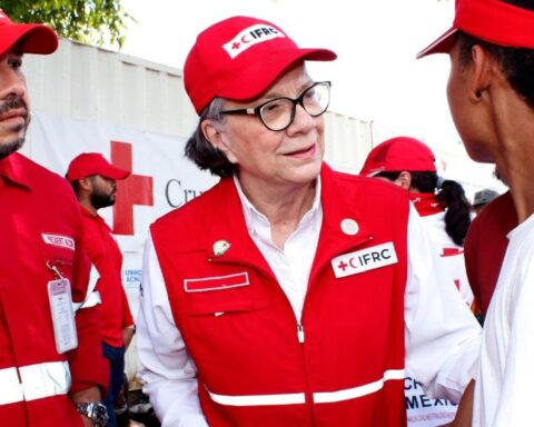 Kate Forbes, presidente della Croce Rossa: «I volontari non devono diventare bersaglio in Ucraina e Gaza»