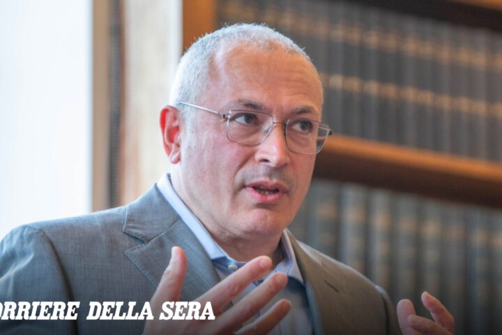 Khodorkovsky: «Putin è ostaggio dei servizi segreti e vuole ridefinire l'invasione dell'Ucraina»