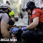 Kuleba: «Putin non riesce a sfondare, semina terrore nelle città. L'Europa deve accettarci»