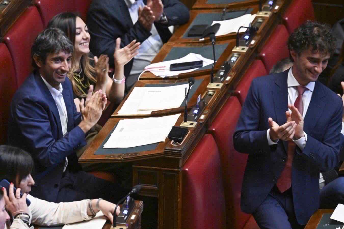 La Camera approva la riforma della legge elettorale: abolizione dei collegi uninominali e introduzione del premio di governabilità