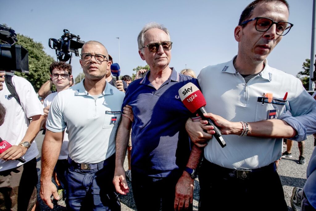 La Lega propone legge per non punire la reazione a aggressioni armate, Fratelli d’Italia rilancia ddl contro risarcimenti ai rapinatori