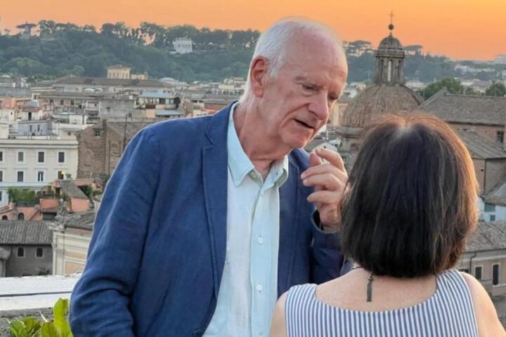 La ministra Roccella esprime gratitudine dopo la scomparsa del marito: “Momento lacerante”