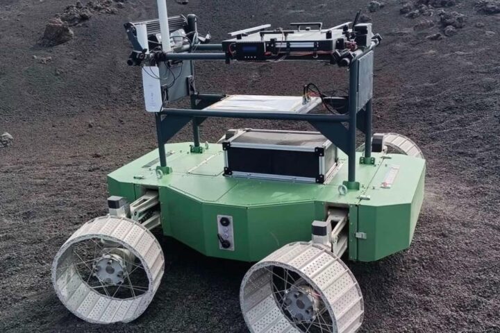 L'Agenzia spaziale italiana testa il rover ETNA sull'Etna per future missioni lunari