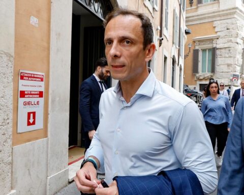 L'analisi di Ceccanti: il bipolarismo maturo sfida il "pareggismo" in vista delle presidenziali