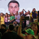L'avatar IA di Bolsonaro appare alla campagna elettorale del figlio nonostante il divieto di comunicazioni pubbliche