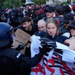 Le proteste contro il congresso di AfD a Erfurt: tensioni e blocchi con 30mila manifestanti