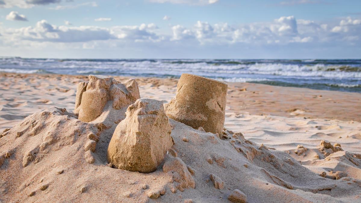Le spiagge italiane in pericolo: la crisi climatica accelera l'erosione delle coste