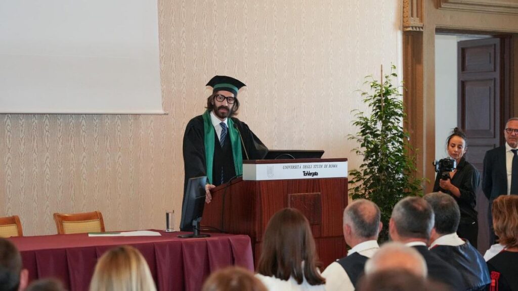 Leonardo Maria Del Vecchio ai giovani: "Scegliete la difficoltà giusta"