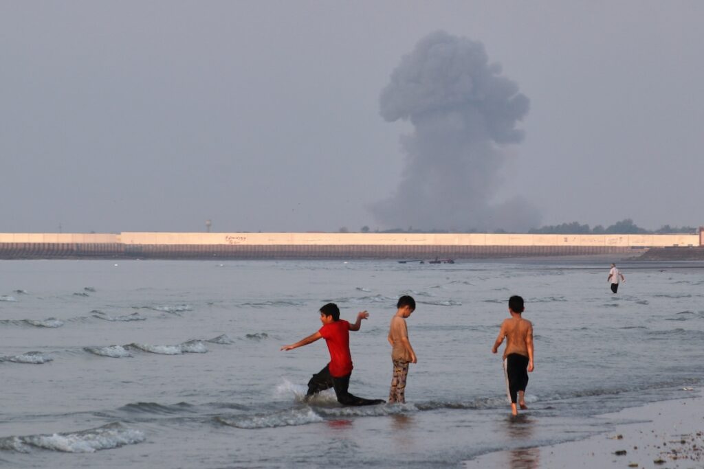 L'Iran attacca due petroliere e gli Stati Uniti rispondono nel Golfo di Hormuz