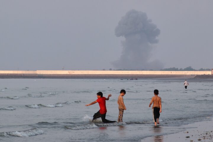 L'Iran attacca due petroliere e gli Stati Uniti rispondono nel Golfo di Hormuz