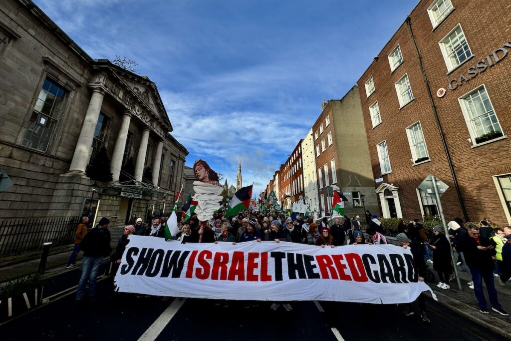 L'Irlanda approva legge che vieta importazioni da colonie israeliane nei territori palestinesi occupati
