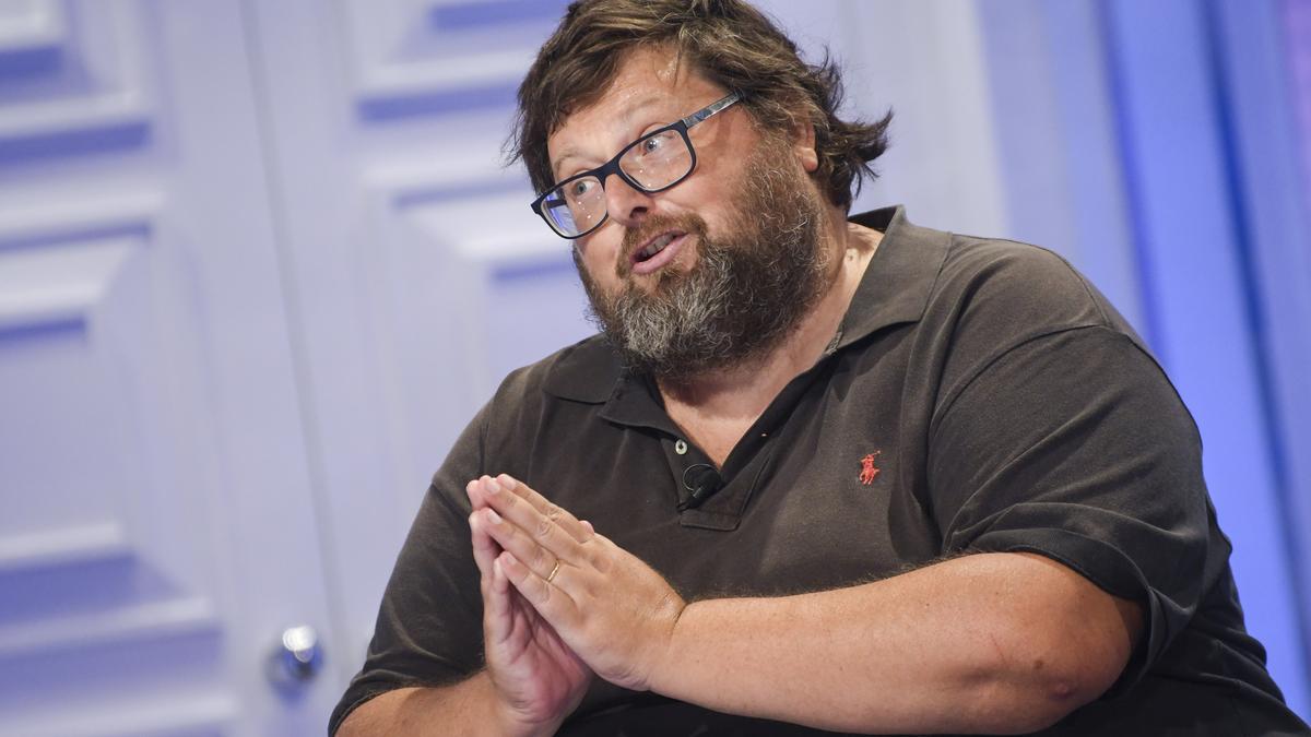Mario Adinolfi agli arresti domiciliari per truffa e evasione fiscale legata a scommesse collettive