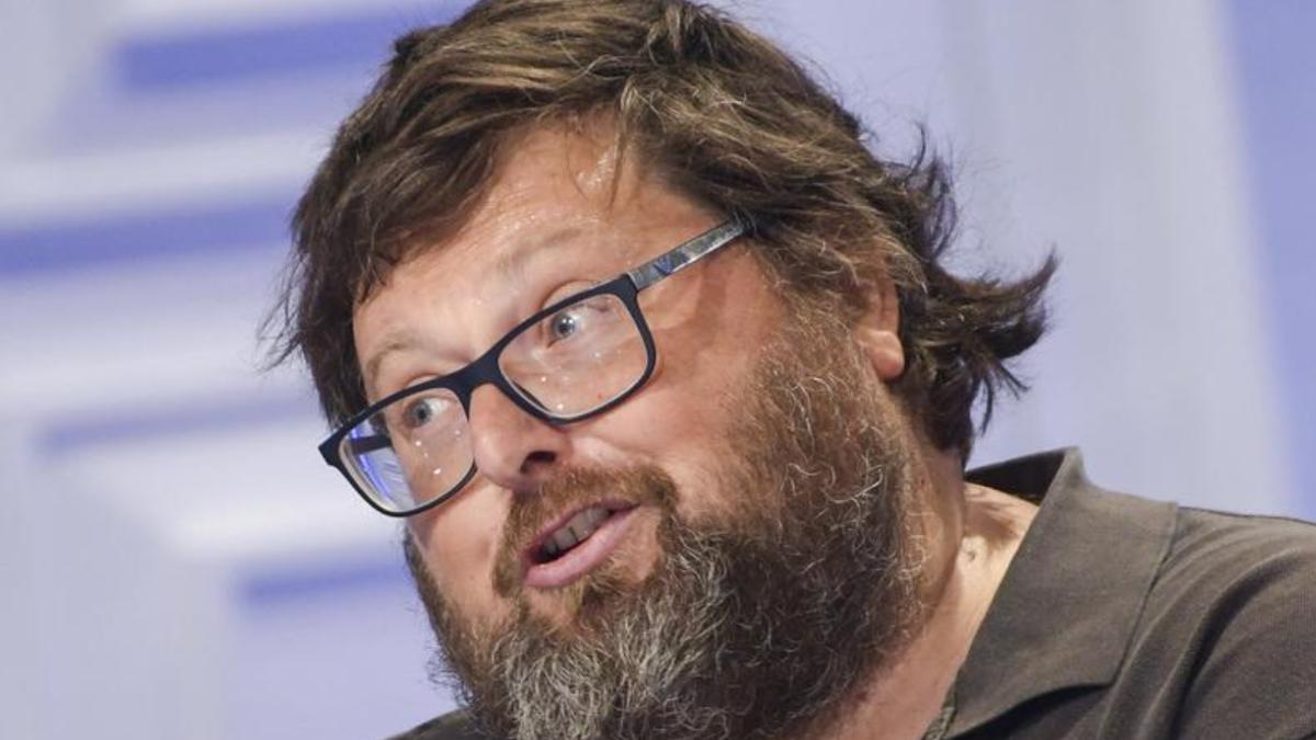 Mario Adinolfi agli arresti domiciliari per truffa e evasione fiscale legata al Betting Group
