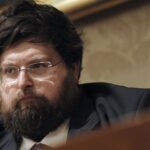 Mario Adinolfi, ex candidato sindaco a Prato, agli arresti domiciliari per truffa ed evasione fiscale