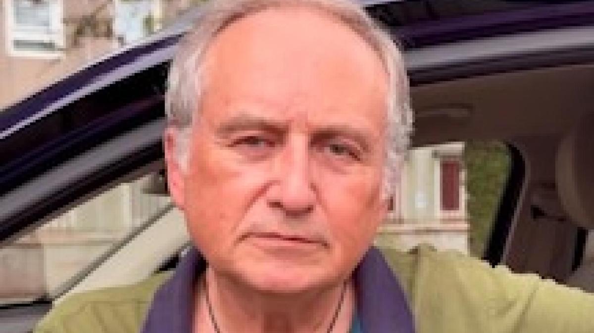 Mario Roggero attende l'ingresso in carcere dopo la condanna per omicidio a Grinzane Cavour
