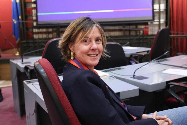Meloni esulta per il via libera al piano casa, l'opposizione critica gli annunci insufficienti