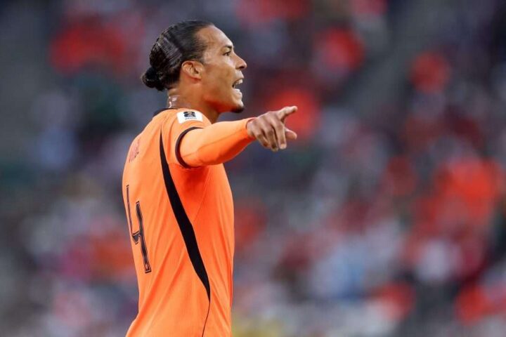 Milan valuta un possibile trasferimento di Virgil Van Dijk, ma le trattative sono complesse