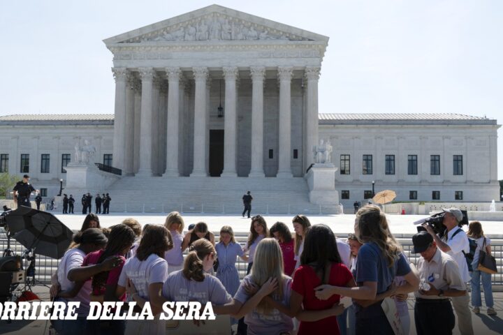 Mounk: la Corte Suprema respinge la politica anti-immigrazione di Trump, amplificando il dissenso interno