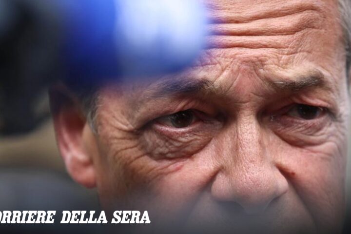 Nigel Farage annuncia le dimissioni da parlamentare e si ricandida per lasciare agli elettori la scelta sul suo futuro