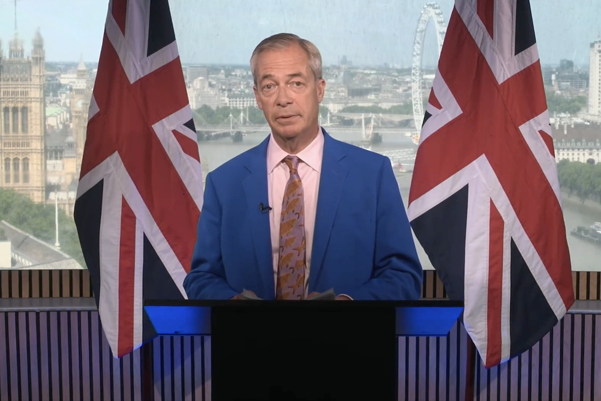 Nigel Farage si dimette da parlamentare di Clacton-on-Sea e si ricandida alle suppletive
