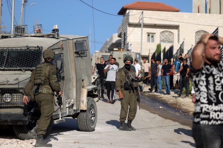 Operazione dell’esercito israeliano in Cisgiordania dopo gli scontri con i coloni