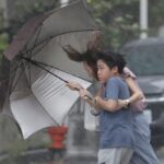 Quasi 2 milioni di persone evacuate nell'est della Cina per l'arrivo del tifone Bavi