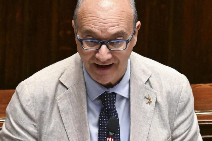 Rapporto Invalsi: calo della dispersione scolastica in Italia, 520mila giovani salvati da lavoro nero e criminalità