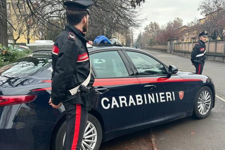 Reggio Calabria, trovato un cadavere in un sacco nero: si ipotizza omicidio
