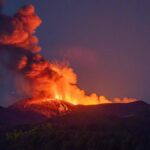 Riaprono gli aeroporti di Catania e Comiso dopo eruzione dell'Etna, ma tremore vulcanico persiste