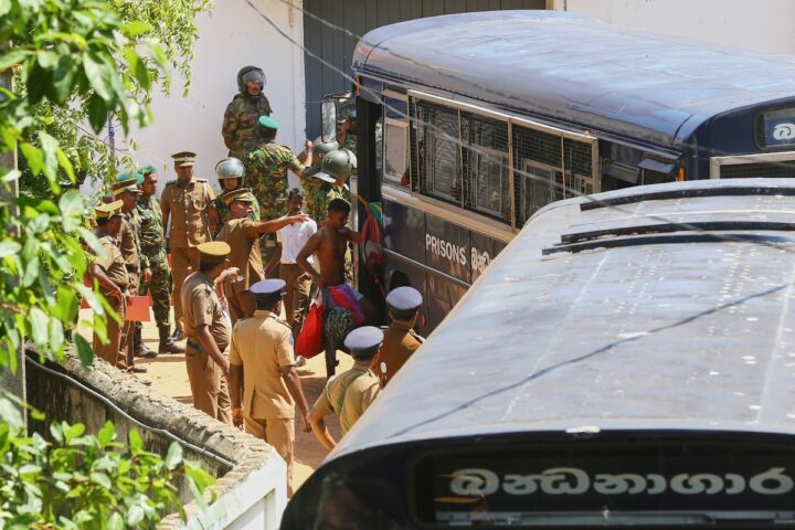 Rivolta nel carcere di Negombo, Sri Lanka: 26 morti e oltre 100 feriti