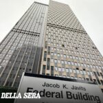 Sparatoria e esplosioni davanti all'FBI a New York: arrestato un uomo