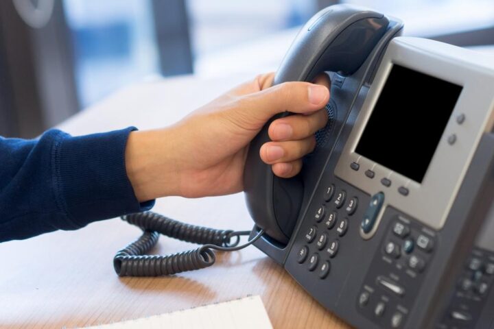 Truffa telefonica da falsi carabinieri: accuse e richieste di denaro ai cittadini