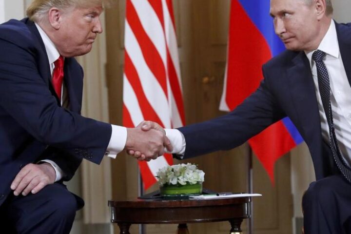 Trump contatta Putin, Mosca sottolinea: «Washington non sosterrà Zelensky»
