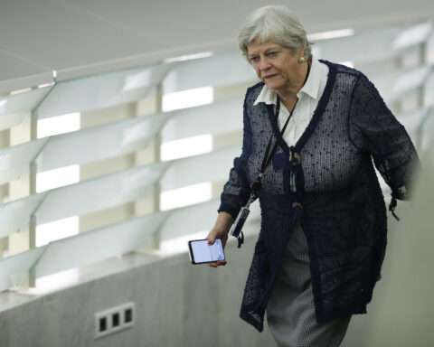 Un 28enne arrestato nel Regno Unito per l'omicidio di Ann Widdecombe, ex portavoce di Reform UK