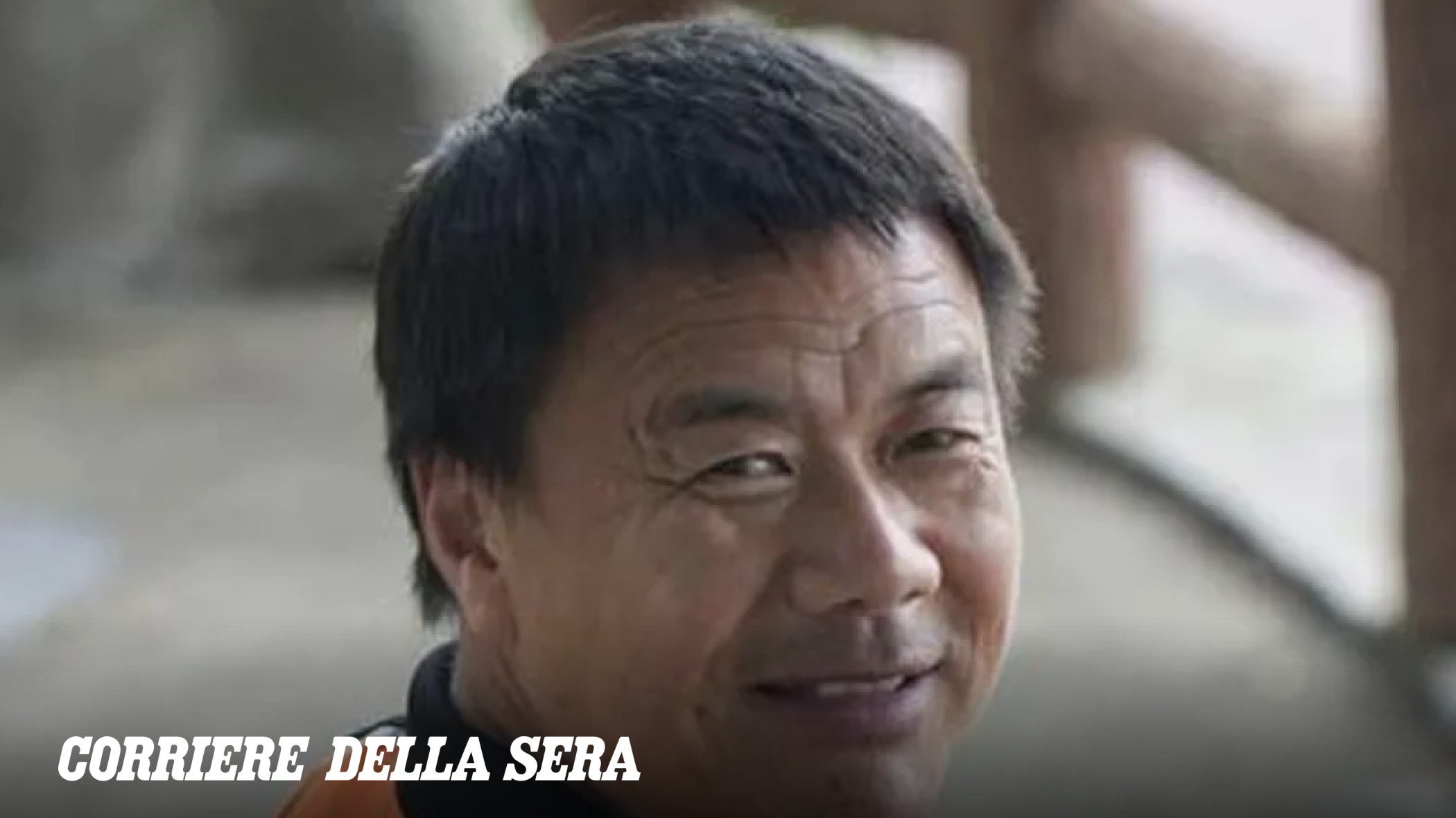 Un fattorino cinese vince il premio Lu Xun con la raccolta di poesie «Low Flight»