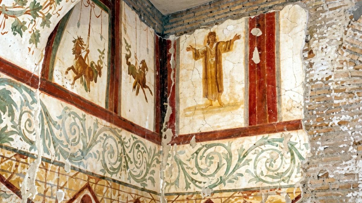 Un sacerdote americano denunciato per furto di un frammento storico al parco Celio di Roma
