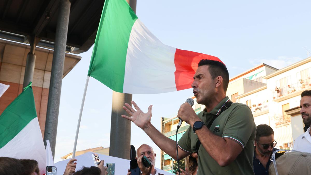 Vannacci e il suo impatto politico: cresce il consenso da destra e nuove sfide per la Lega