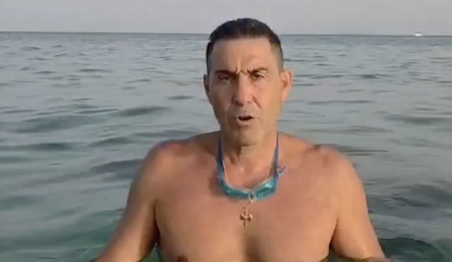 Vannacci invita Renzi a sfidarsi in Sardegna il 17 ottobre: 3 miglia a nuoto e maratona