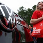 Volkswagen riduce del 50% i modelli auto per affrontare la crisi e migliorare la competitività