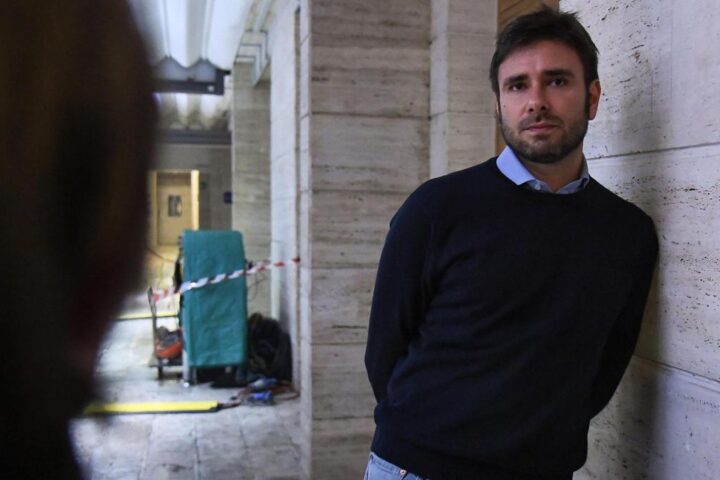 Alessandro Di Battista ricoverato a Cuba, il suo messaggio di speranza sui social