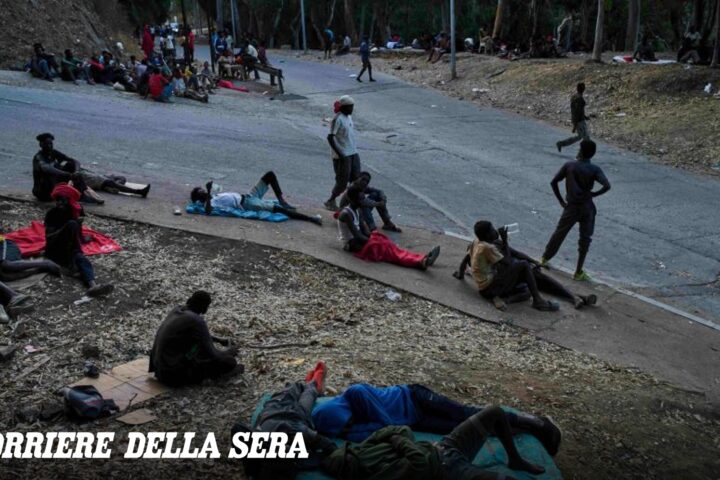 Allerta degli 007 spagnoli: nuova chiamata sui social per un massiccio assalto migratorio a Ceuta