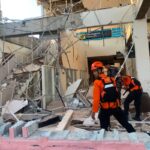 Almeno cinque morti per un terremoto di magnitudo 7.7 nell'isola di Flores in Indonesia