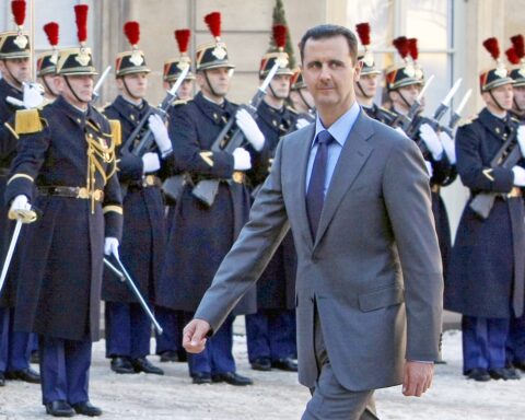 Bashar al Assad condannato a morte in absentia per crimini di guerra in Siria