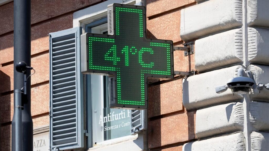 Caldo africano per un'altra settimana, 25 città in allerta rossa