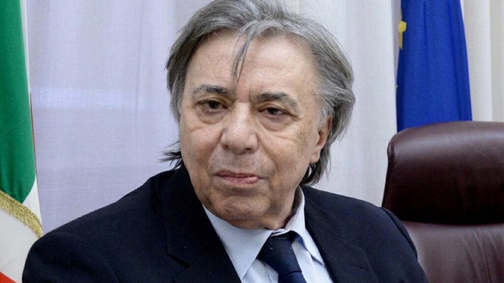 Carlo Freccero critica il rapporto Ranucci-Lavitola: “Danneggia il programma Report”