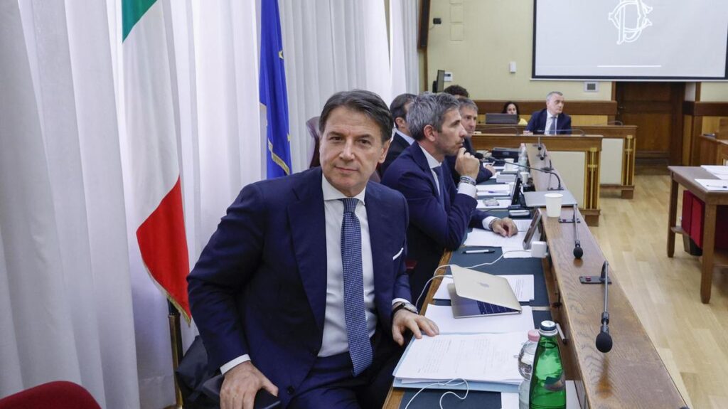 Conte e Schlein si sfidano per le primarie: Meloni preferisce la leader dem