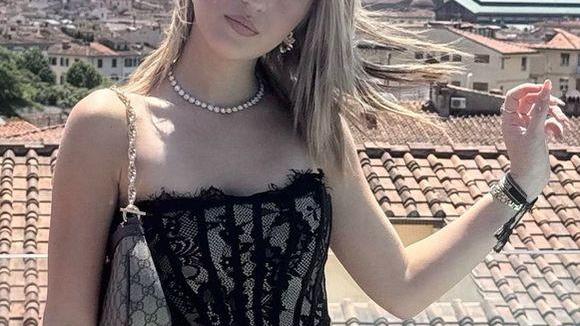 Da bully a volontaria: la trasformazione di Elisa Vardoni e il suo nuovo inizio a Siena