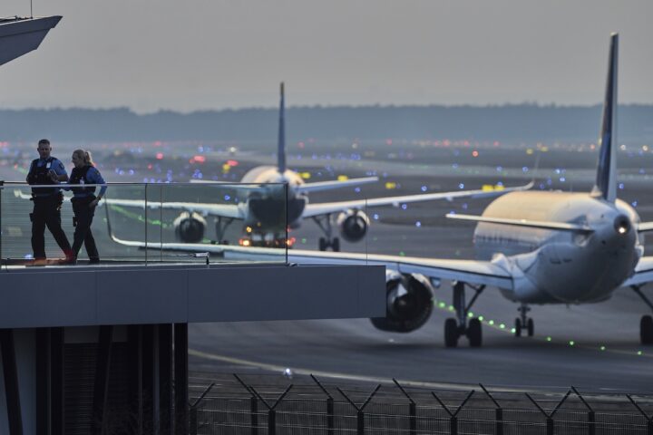 Due dipendenti dell'aeroporto di Francoforte muoiono di malaria in raro focolaio